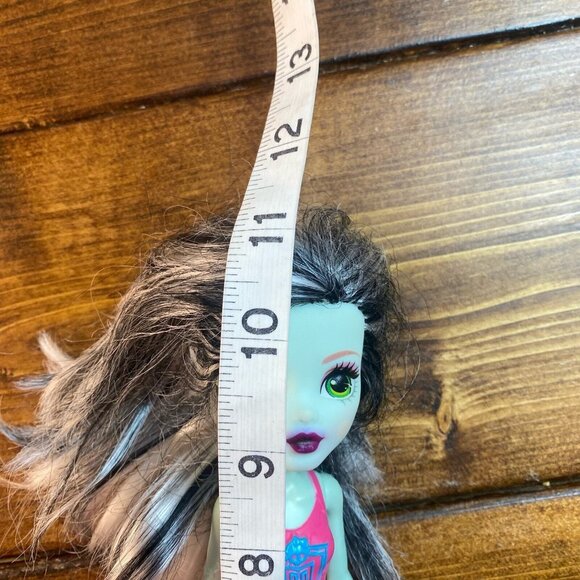 2015 Monster High Frankie Stein Doll Pink Body Suit Blue Shoes Ghoul Spirit - Picture 7 of 8